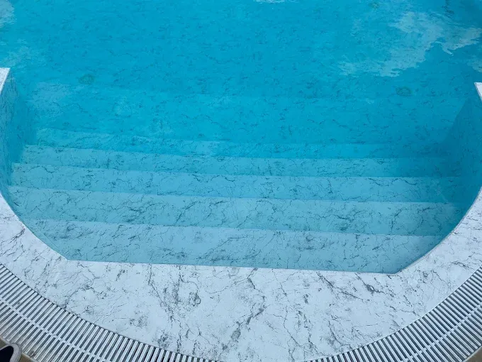 Piscină overflow în Berceni, Ilfov — imaginea 2